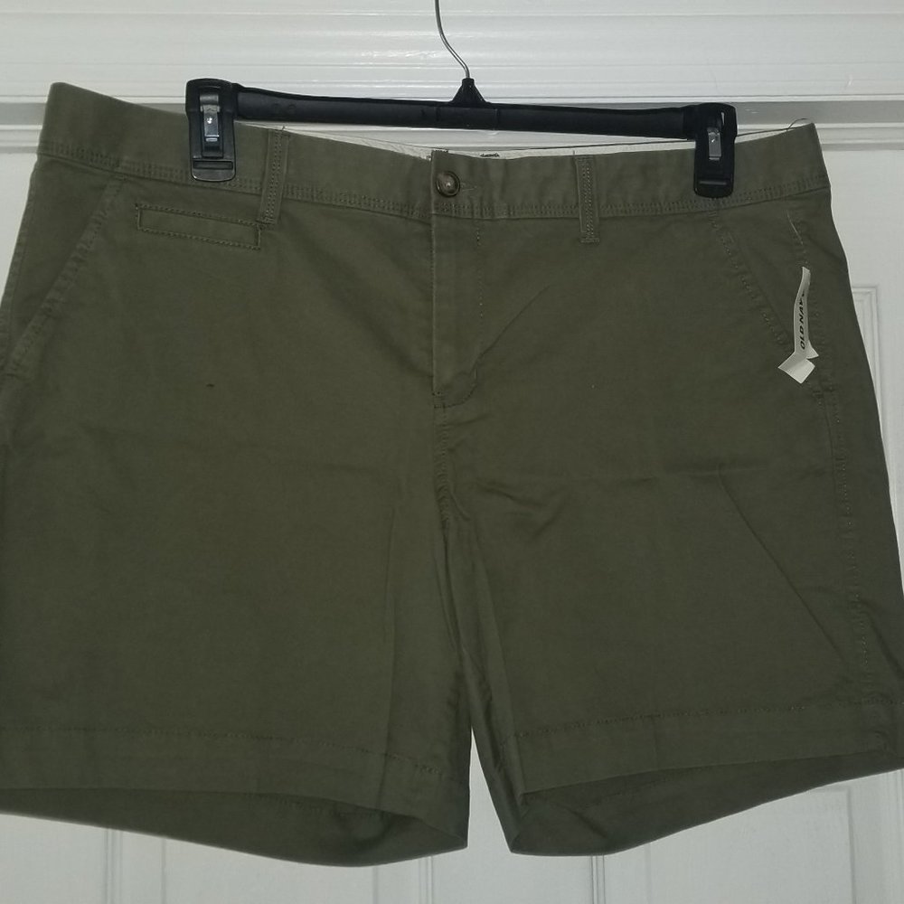 OLD NAVY SHORTS